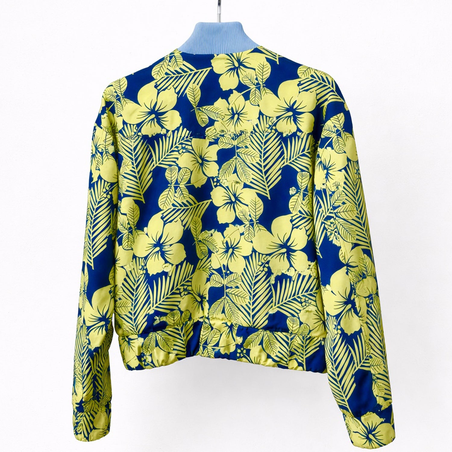 TROPICAL OUTLAW BOMBER.